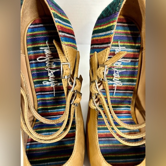 Taylor Says Hispanic Heritage Inspired Heelless Platform Light Brown Chili 7M - Picture 15 of 16